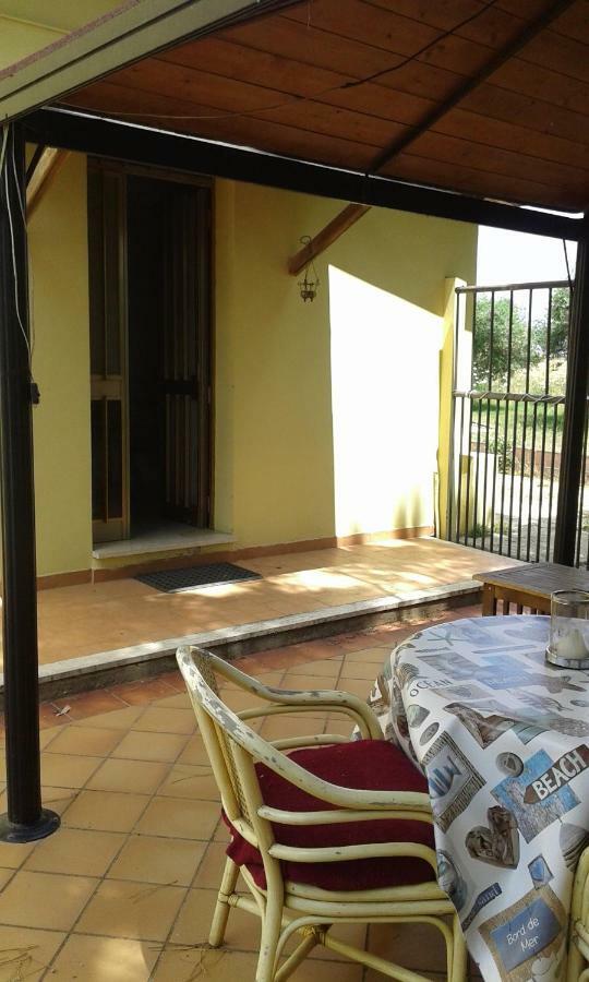 Bed and Breakfast Casale Fernando Tarquinia Exterior foto