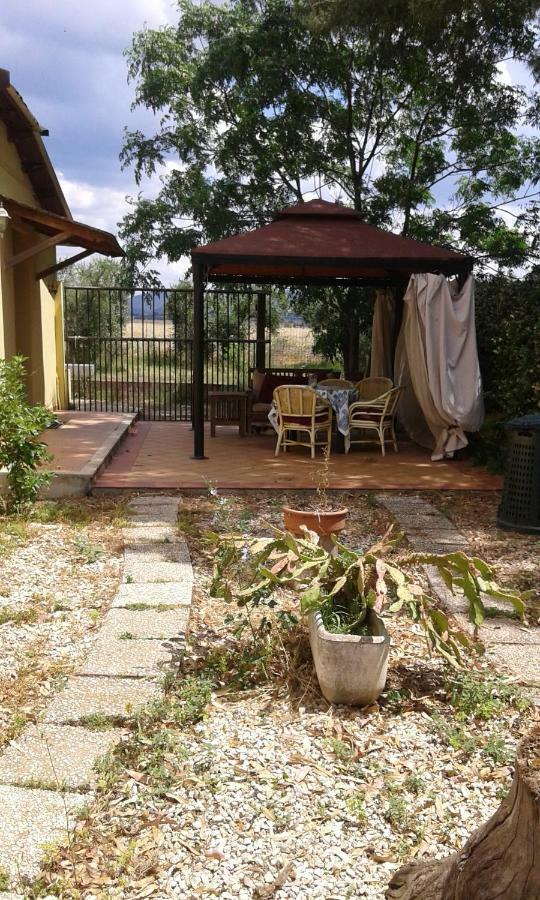 Bed and Breakfast Casale Fernando Tarquinia Exterior foto
